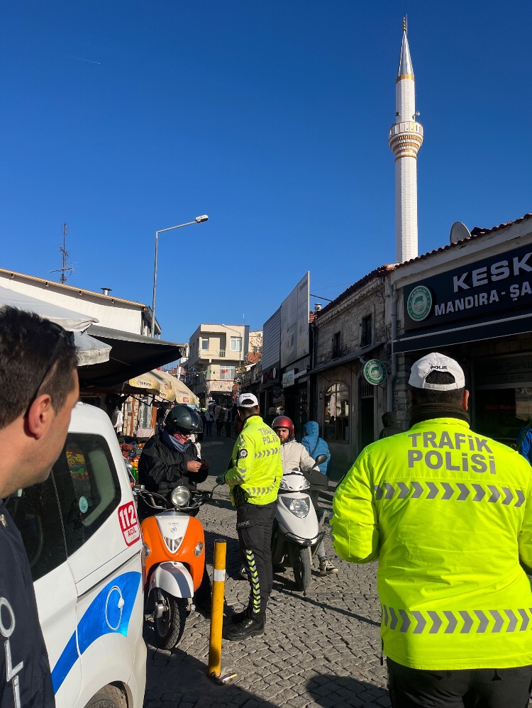 Kurallara uymayan motosiklet sürücülerine ceza yağdı 