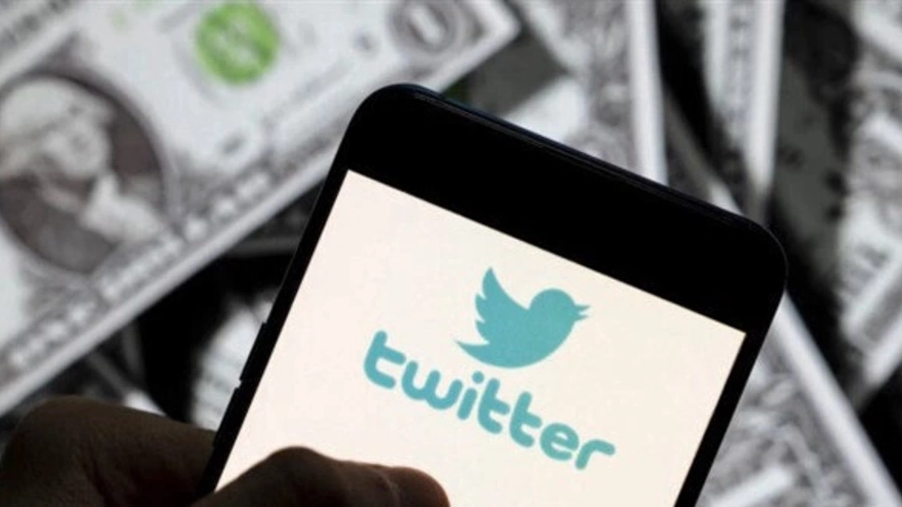 Twitter, Kullanıcılara Para Dağıtmaya Başladı