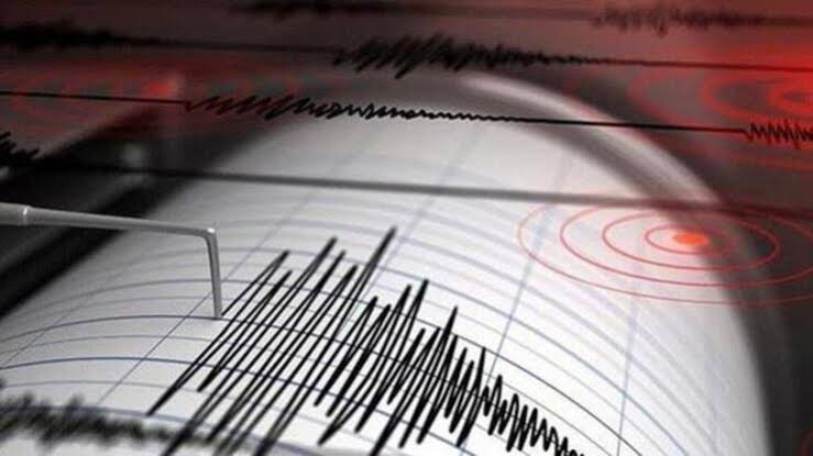 Deprem oldu 