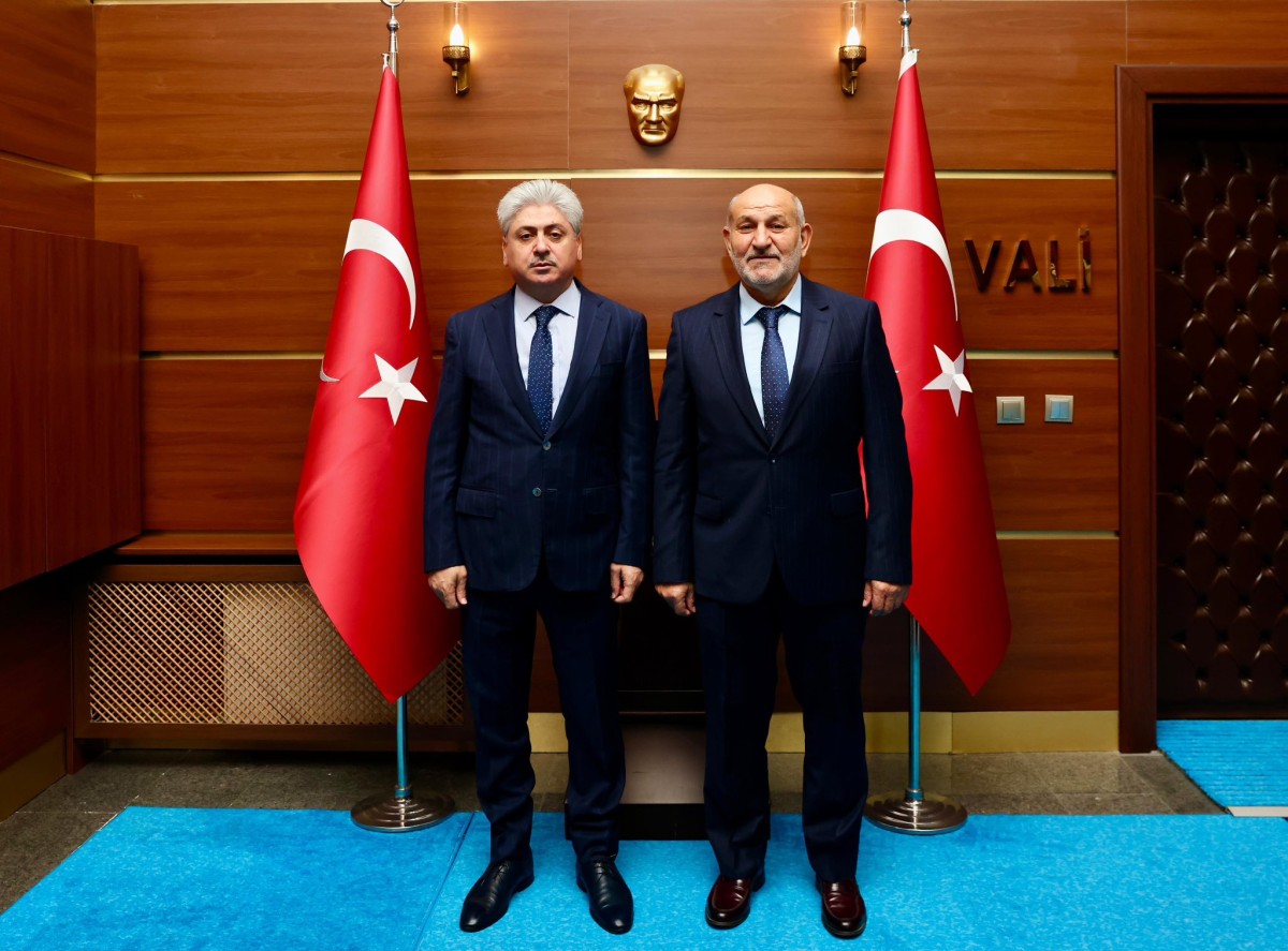 HENDEK BELEDİYE BAŞKANI İRFAN PÜSKÜLLÜ’DEN VALİ DOĞAN’A ZİYARET