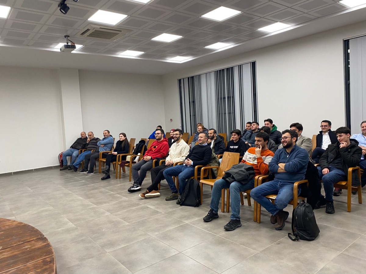 Şehrin Akademisinde Futbolun Sosyal Boyutu Mercek Altına Alındı