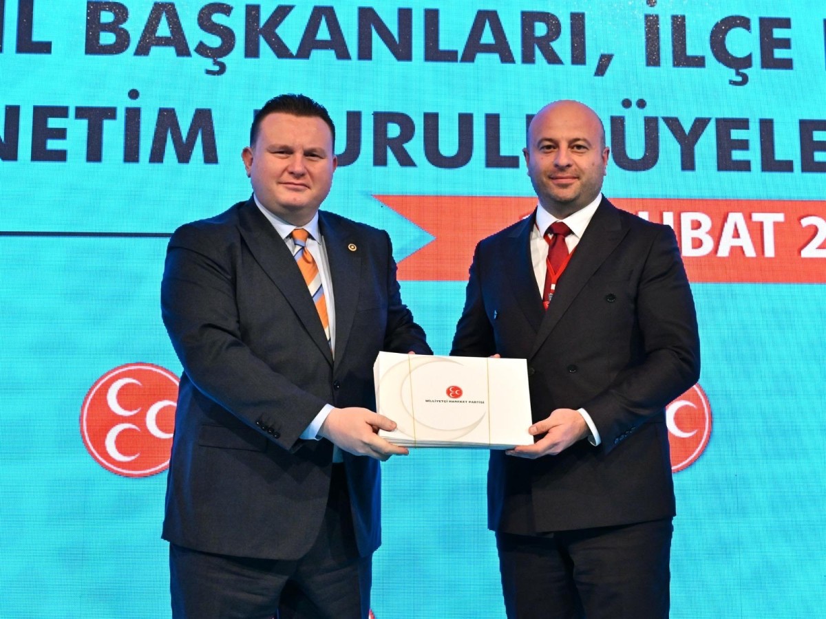 MHP’LİLER ANKARAYA EĞİTİM PROGRAMINA KATILDI