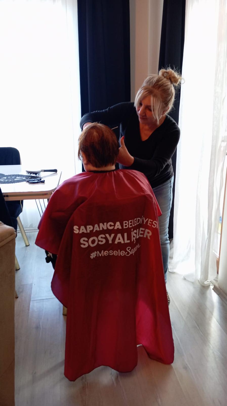 Sapanca Belediyesinden Yaşlı ve Hastalara Ücretsiz Kişisel Bakım Hizmeti