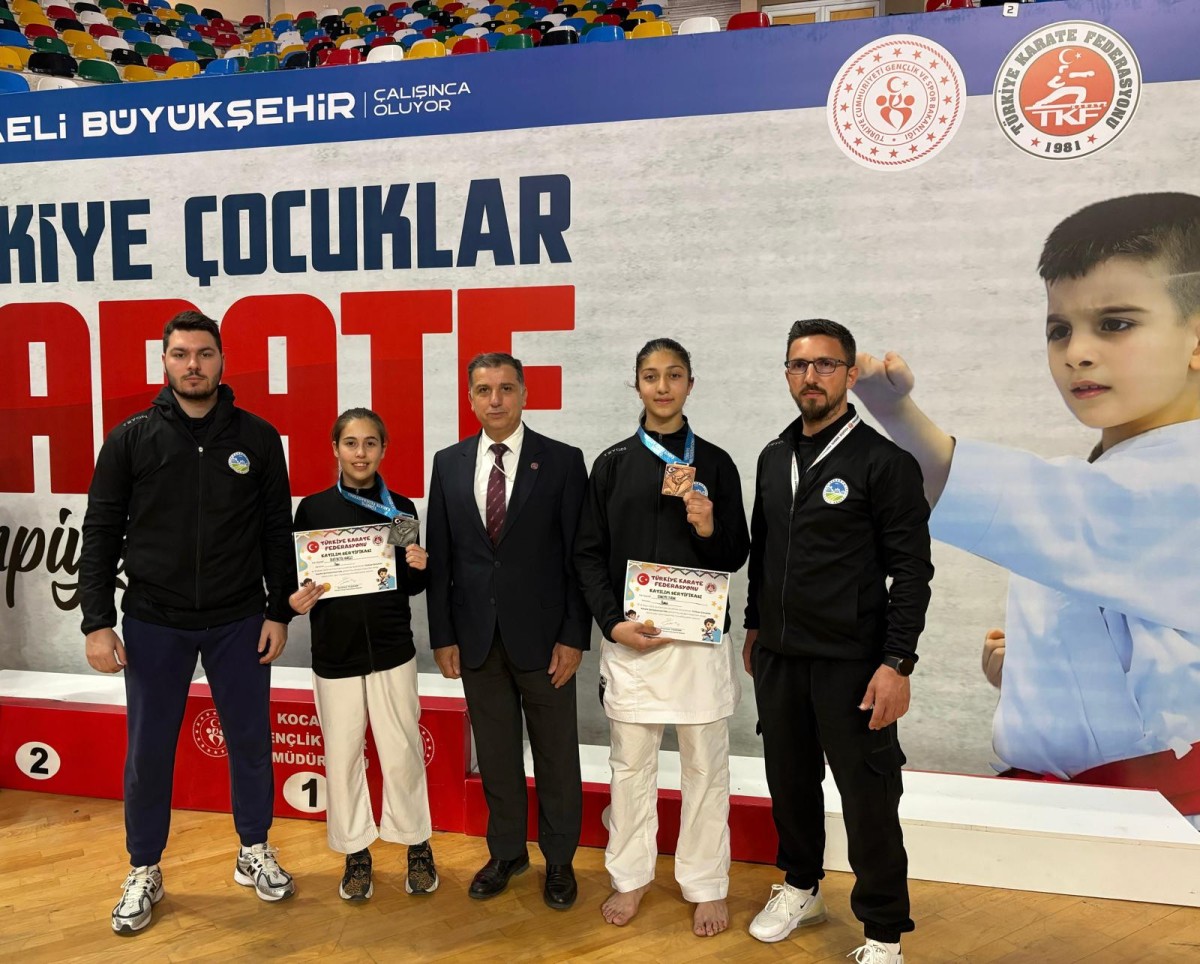 Büyükşehir’den minderde çifte zafer