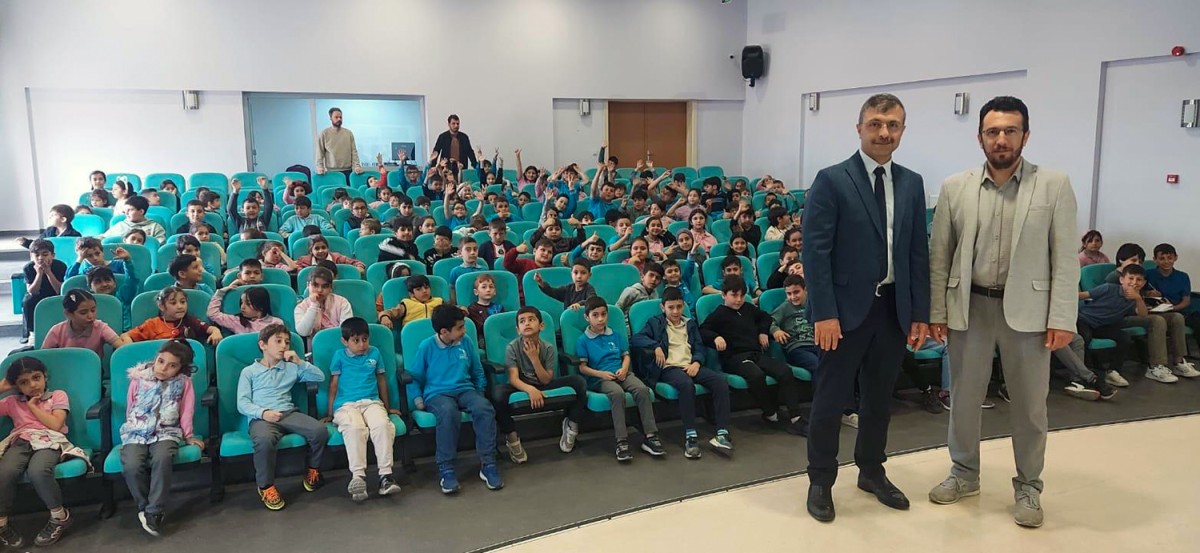 SUBÜ öğrencileri bilime teşvik ediyor