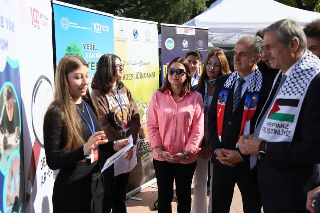 SAÜ Öğrenci Toplulukları Tanıtım Günlerine Sakarya İl Millî Eğitim Müdürlüğünden Katkı