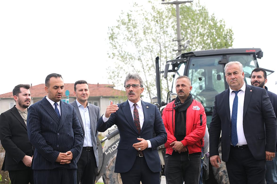 Başkan Dinç: Yıl Sonuna Kadar 30 Bin Ton Asfalt Atılacak