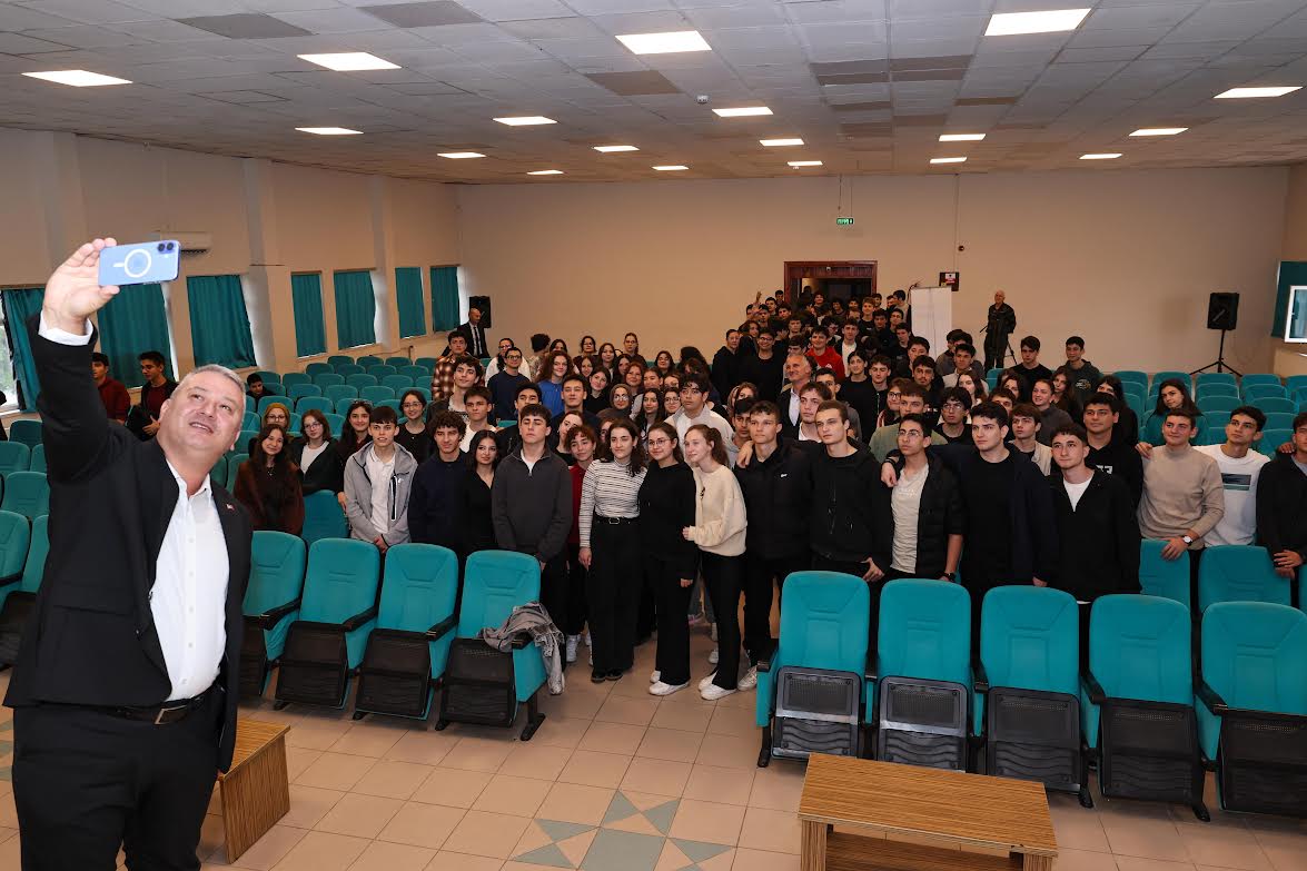 Başkan Çelik: Gençlere Yönelik Hizmetler ve Doğa Dostu Projeler Sürecek