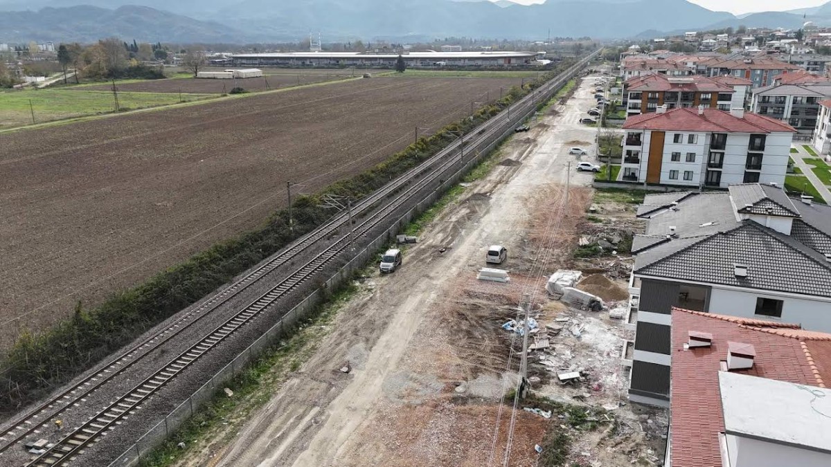 Arifiye Belediyesi Bilecik Caddesi'nde Çalışmalara Başladı