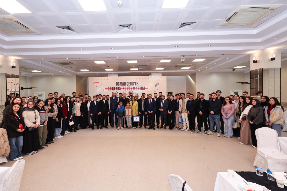 Başkan Çelik Gençlerle Biraya Geldi 