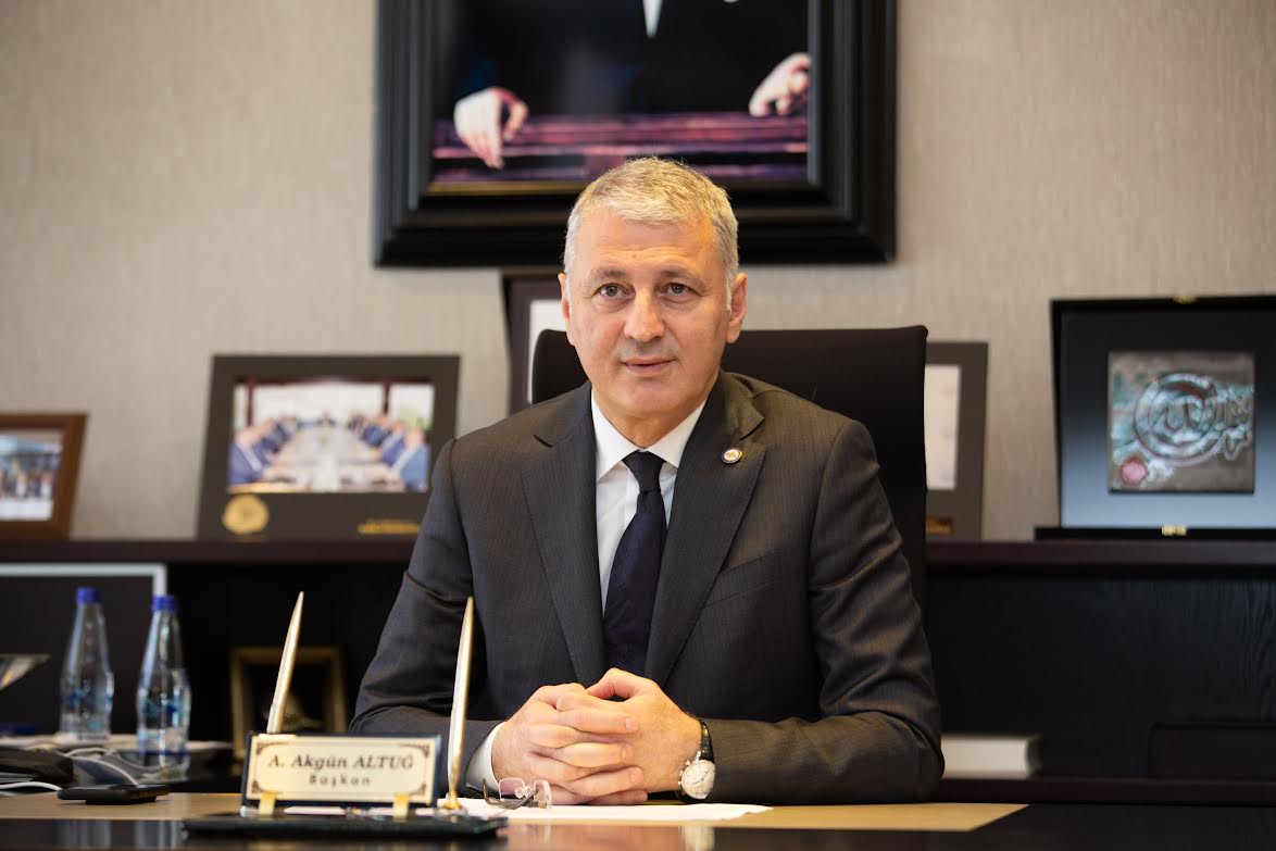 Başkan Akgün Altuğ'dan 24 Kasım Öğretmenler Günü Kutlama Mesajı