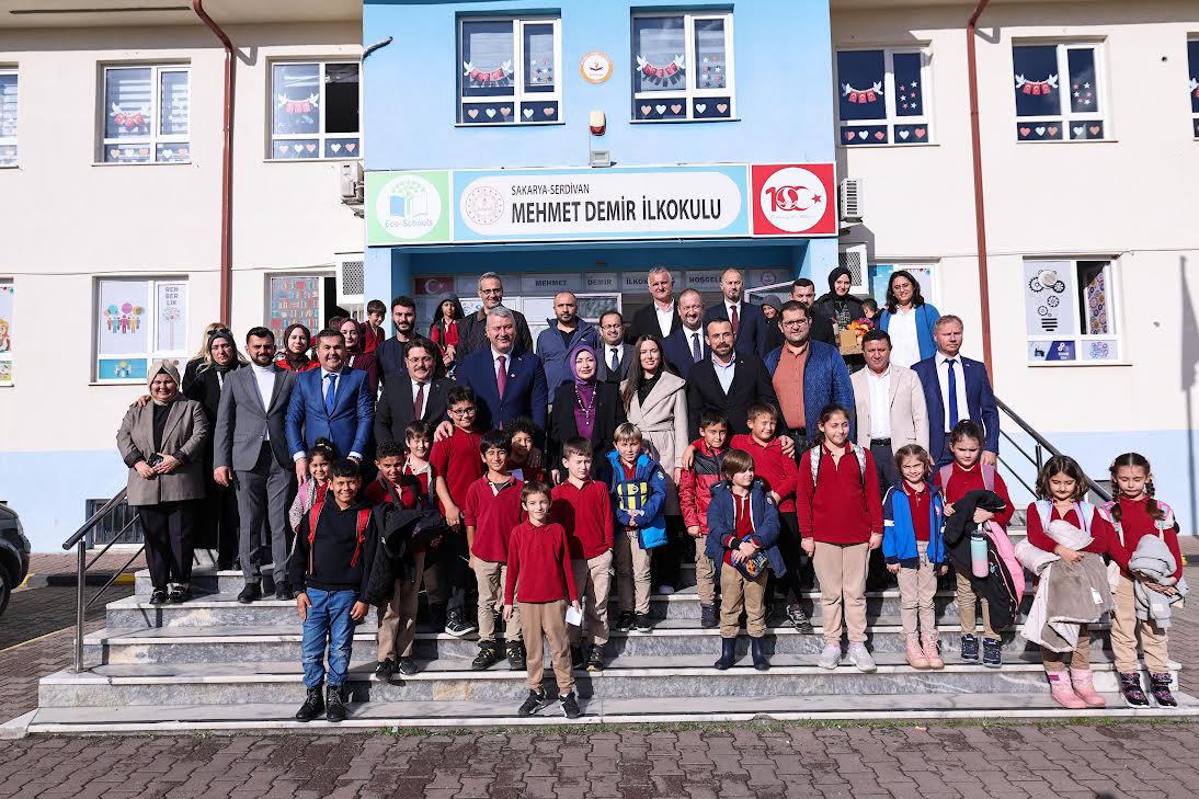Erdoğan ve Çelik’ten Öğretmenler Günü’nde Anlamlı Ziyaret