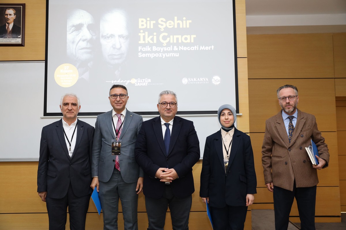 ‘Bir Şehir İki Çınar’ Sempozyumunun İlk Oturumu Faik Baysal Oldu