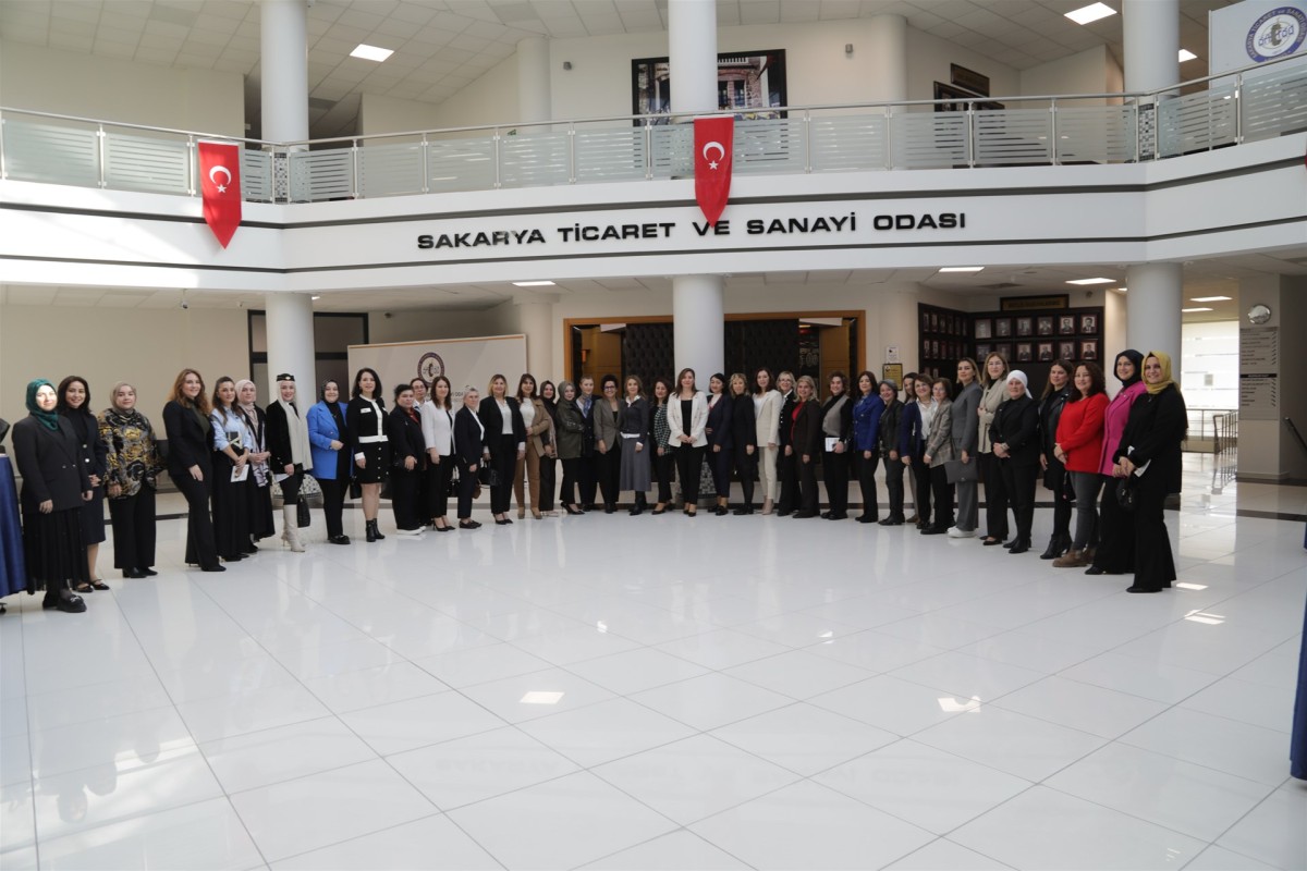 TOBB Sakarya Kadın Girişimciler Kurulu 2025 Yılının Son Kurul Toplantısını Gerçekleştirdi