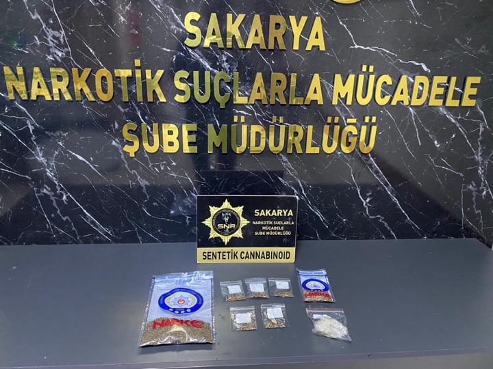 Sokak Satıcılarına Darbe: 13 Şahıs Yakalandı