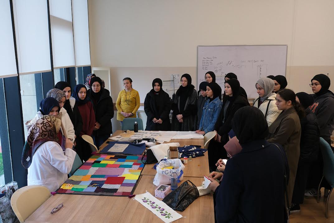 Lise Öğrencileri Tezhip Sanatı İle Tanıştı