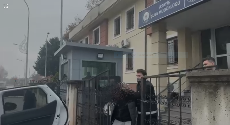 Sakarya’da Polis Hırsızlık Şüphelisini Kıskıvrak Yakaladı