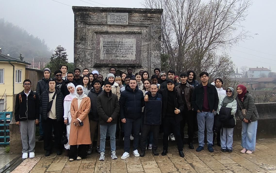 Tarihi ve Doğal Mekanları Keşfettiler