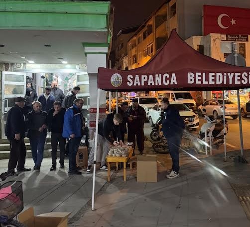 Sapanca Belediyesi’nden Regaip Kandili İkramı