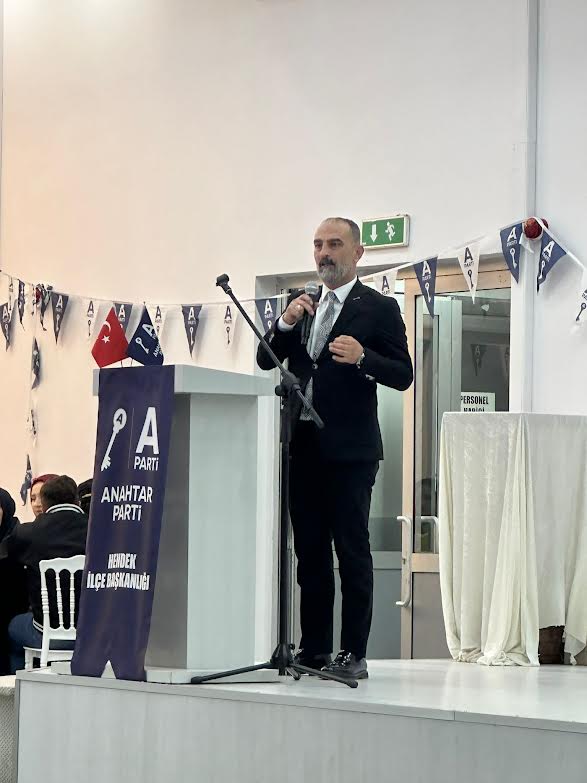 Başkan Yazıcı: Hendek’te Bir Yılı Değil, Büyük Bir Yürüyüşü Kutladık