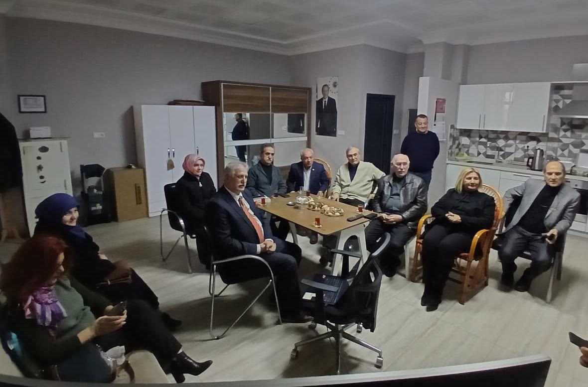 Adapazarlı Ressam Mustafa Tömekçe Anıldı