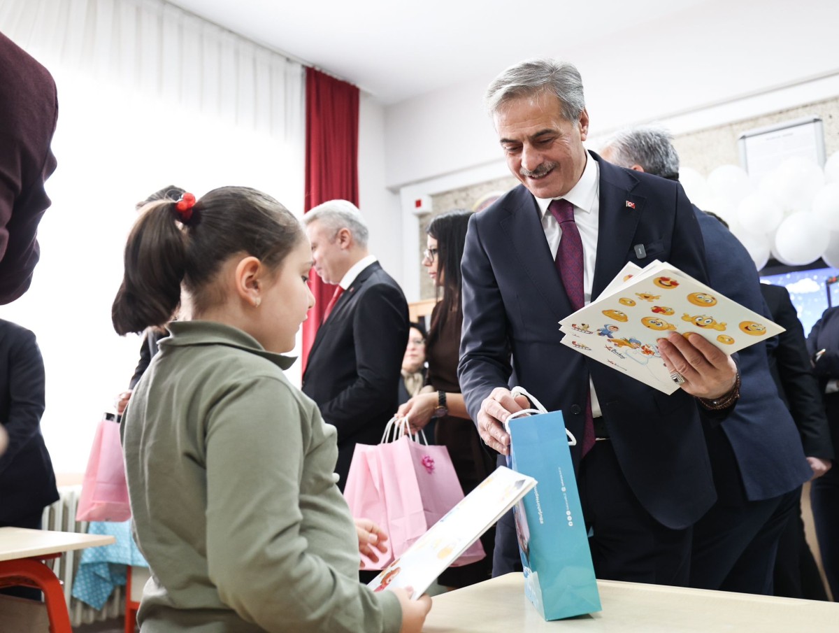 Başkan Yusuf Alemdar, Çocukların Karne Sevincini Paylaştı