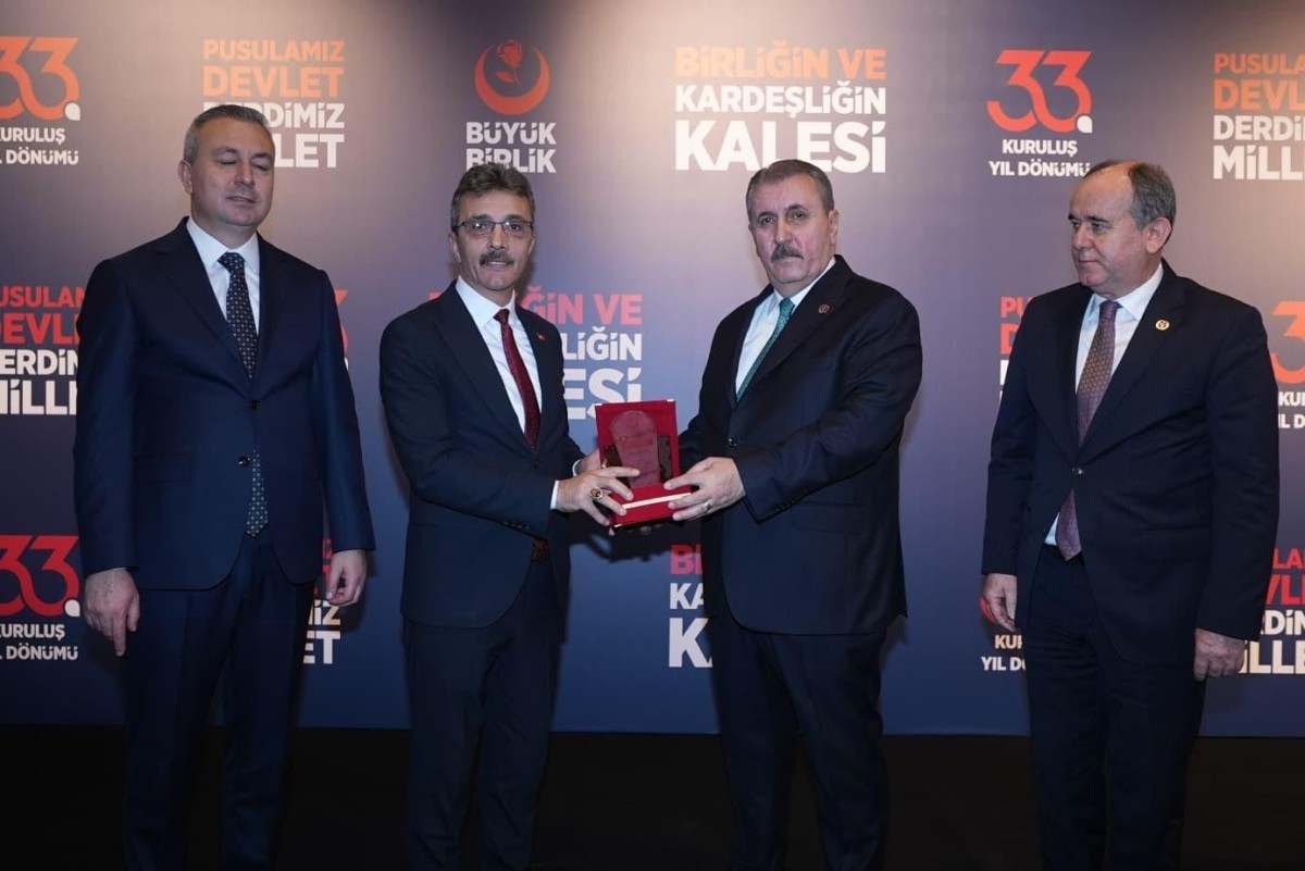 Başkan Şenol Dinç'ten 33. Yıl Mesajı 