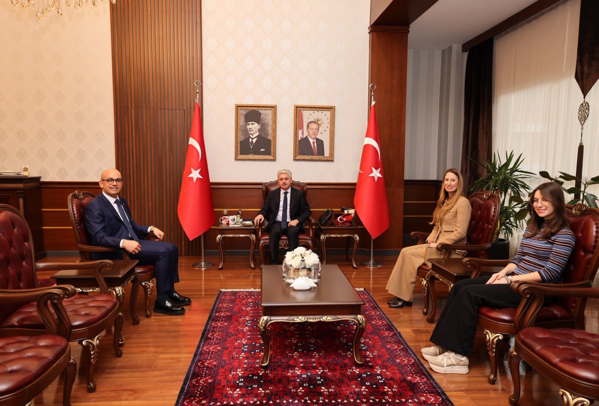 Vali Rahmi Doğan’dan Huri Ailesine Kabul