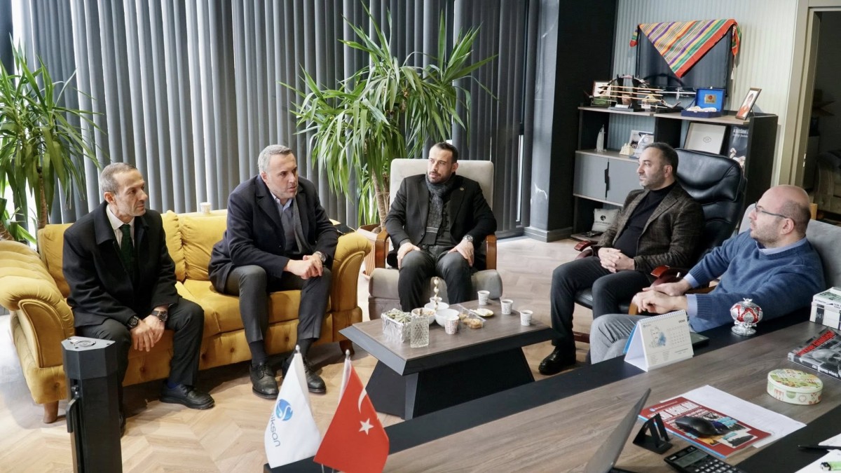 AK Parti’den MHP İl Başkanı Oğuz Alkaş’a Taziye Ziyareti