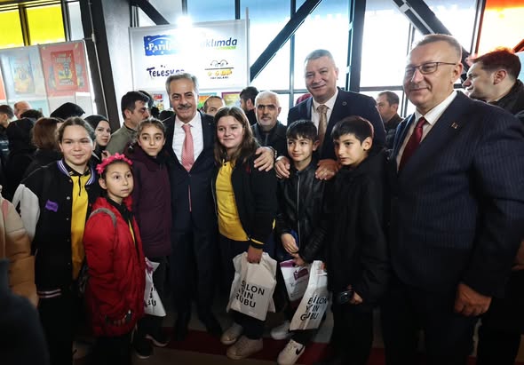 Sakarya Çocuk Edebiyatı Fuarı Açıldı