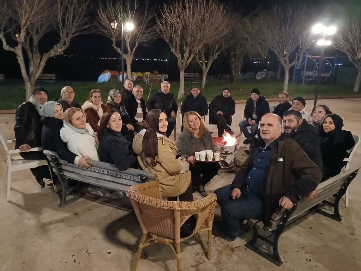  Arifiye Öğretmen Lisesi Mezunlarının İftar Yemeğinde Buluşması