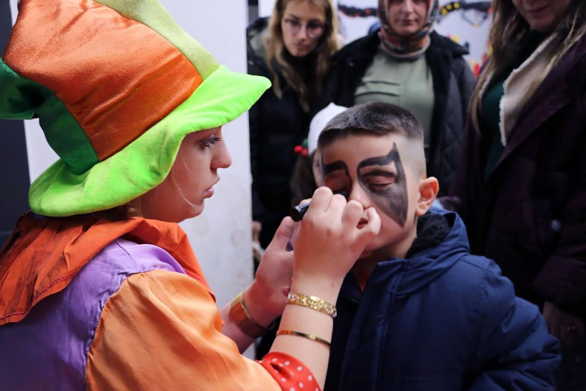 Atölyelerde eğlenceli ve renkli anlar