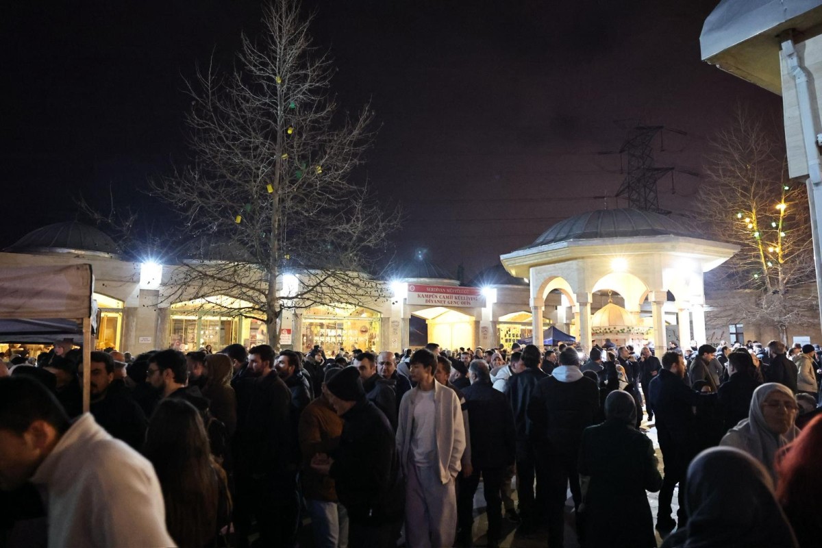 Serdivan’da Kadir Gecesi’nde Gönül Ziyaretleri