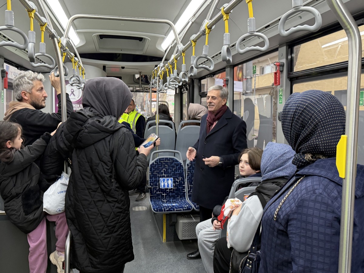 Başkan Yusuf Alemdar: Metrobüs Hattı Sakarya’ya Yeni Soluk Getiriyor
