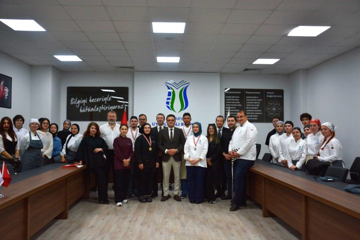 Geleceğin şefleri Gastronomi Haftası’nda yarıştı